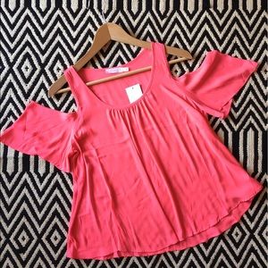 💥3/$33 LUSH Pink cold shoulder top